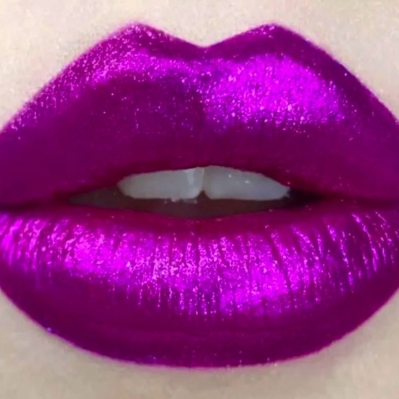 Kat Von D Other - RAZZLE Everlasting Glimmer Veil BNIB (Super Rare)